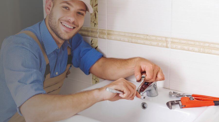 Professional clogged drains services in Knierim, IA